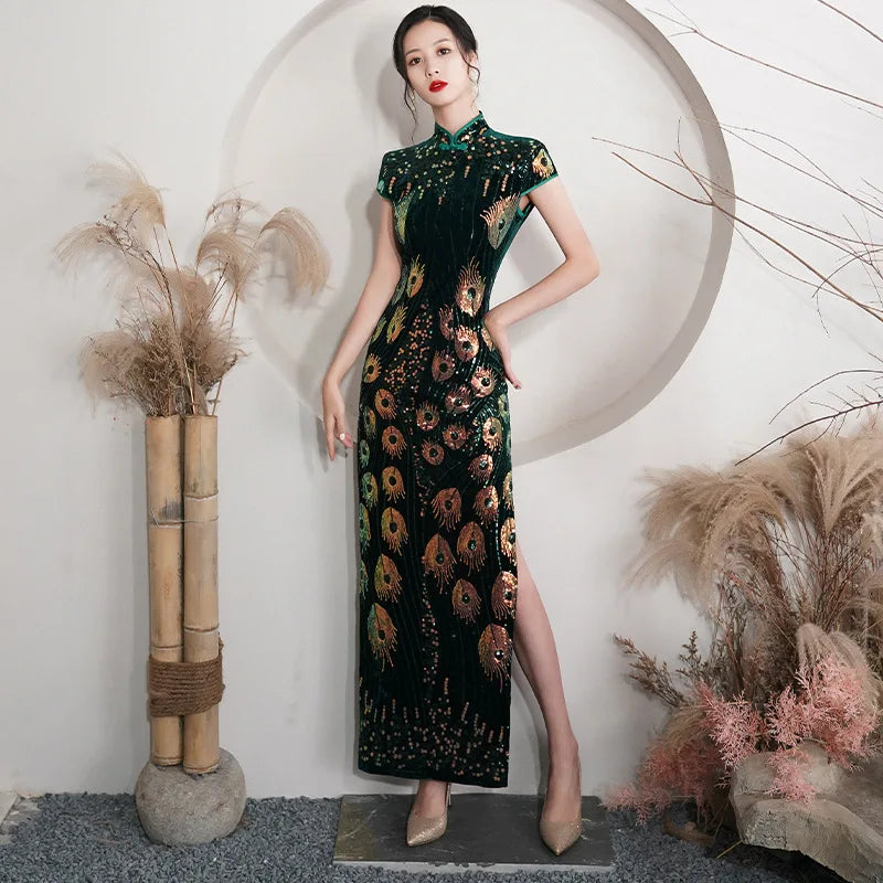 Spring and Autumn New Red Chinese Style Slim Cheongsam Stand Collar Fashion Cheongsam Short-sleeved Banquet Dress